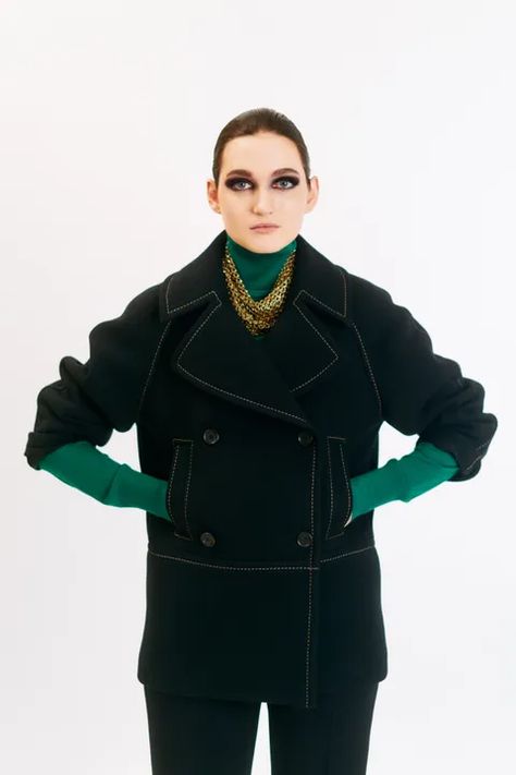 Black Tuxedo Jacket, Martin Grant, Colorful Jacket, Fall Outerwear, Fall Winter Trends, Black Tuxedo, Knitwear Fashion, Vogue Russia, Fashion Show Collection