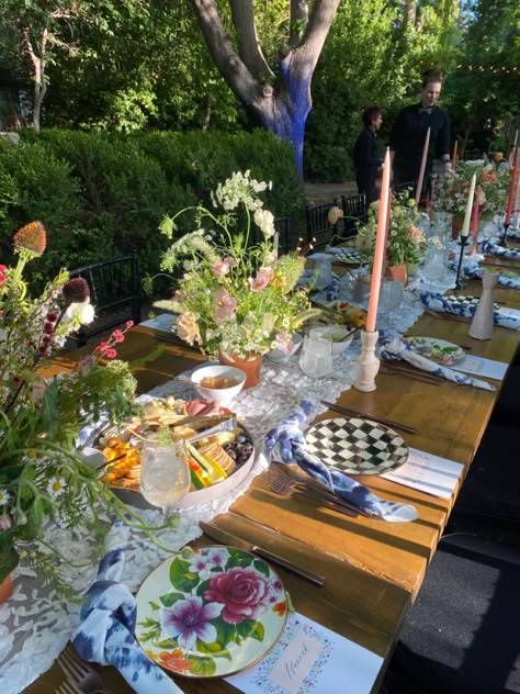 Midsommar Party, Backyard Dinner Party, Witch Wedding, 21 Diner, Wedding Content, Lunch Party, Spring Garden Party, Water Witch, Mediterranean Summer