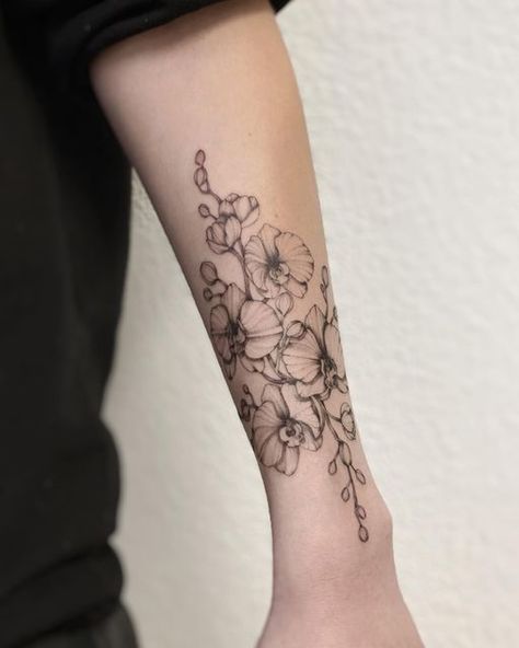 Line Orchid Tattoo, Fine Line Orchid Tattoo, Orchids Tattoo, Shell Tattoos, Tulip Tattoo, Orchid Tattoo, Flower Tattoo Drawings, Botanical Tattoo, Dot Work Tattoo