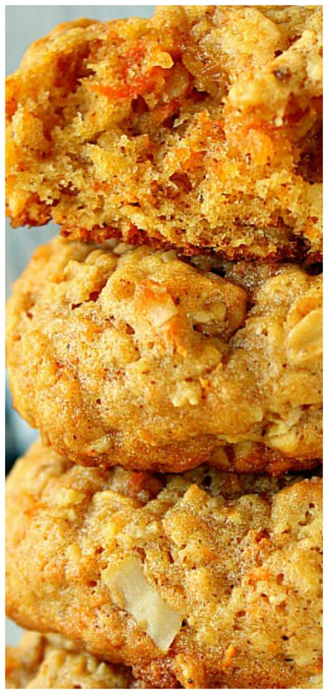 Oatmeal Carrot Cookies ~ Soft, delicious and taste like carrot cake! Oatmeal Carrot Cookies, Carrot Cookies Recipe, Cookies Oatmeal, Carrot Cookies, Carrot Cake Cookies, Cookies Soft, Salty Cake, Carrot Recipes, Soft Cookie