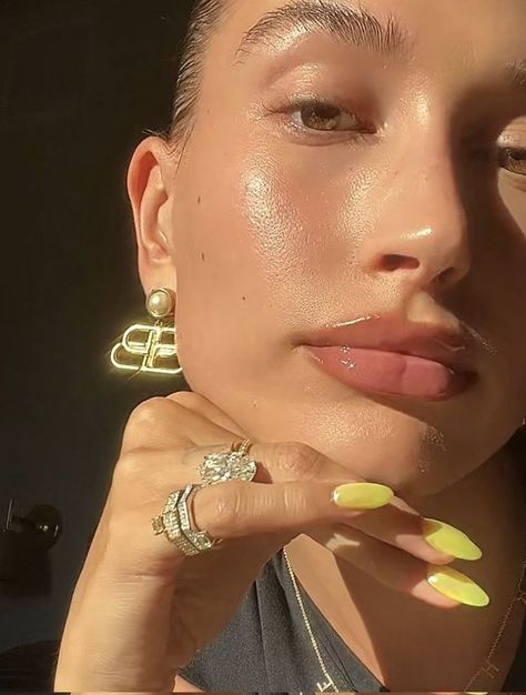 Hayley Bieber, Estilo Kylie Jenner, Hailey Bieber Style, Smink Inspiration, Make Up Inspo, Beauty Guru, Hailey Baldwin, Hailey Bieber, Girls Makeup