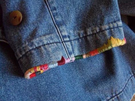 Hand Stitching Patterns, Embroidery Jeans Jacket, Embroidery Stitches Flowers, Embroidery Hoop Art Diy, Embroidery Stitches Beginner, Mending Clothes, Textile Art Embroidery, Astuces Diy, Visible Mending