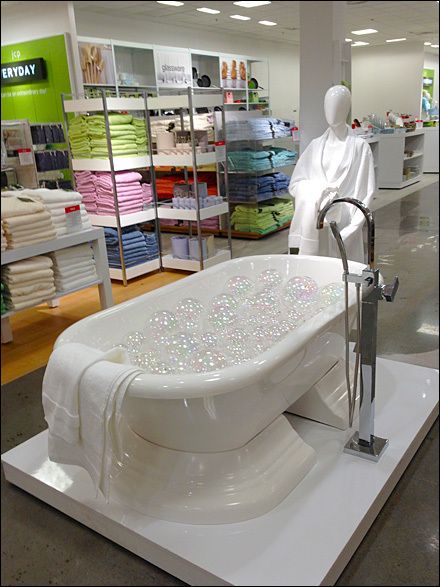 Bubble Bath in Center Store at JCP Outdoor Tub, Bath N Body Works, Retail Signage, Window Display Design, Bathroom Showrooms, Showroom Interior Design, Retail Merchandising, Store Windows, Shop Front Design