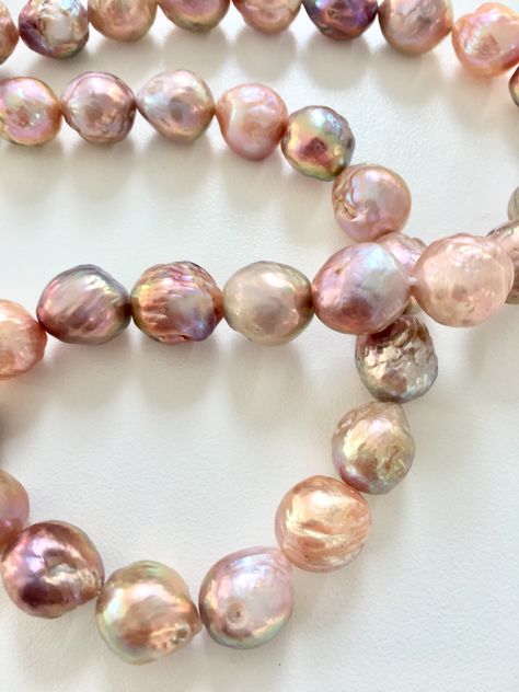 Beautiful Edison pearls in rainbow colors. Pearl necklaces and pearl bracelets by Danish brand Mermaid Stories from Copenhagen ❤︎ Colored Pearls Jewelry, Mermaid Egg, Colorful Pearls, Pearl Mermaid, Mermaid Stories, Colored Pearls, Edison Pearls, Pearl Bracelets, Mermaid Aesthetic