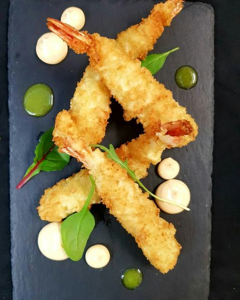 Tempura Plating, Prawn Snacks, Shrimp Plating, Shrimp Presentation, Appetizer Plating, Prawns Appetizers, Appetizer Presentation, Tempura Shrimp, Mayonnaise Sauce