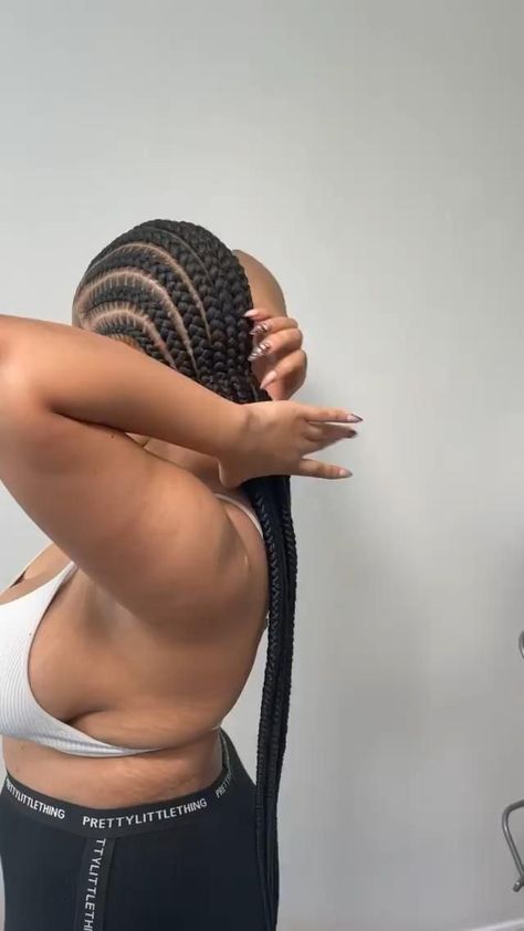 𝐅𝐎𝐋𝐋𝐎𝐖 𝐅𝐎𝐑 𝐌𝐎𝐑𝐄 𝐏𝐈𝐍𝐒 ㊙️. [Video] | Big cornrows hairstyles, Cornrows braids for black women, Braided cornrow hairstyles Cornrow Hairstyles Big Braids, Long Cornrows Braids For Black Women, 7 Cornrows Braids Black Women, 9 Cornrows Braids, Conroe Braids Styles, Big Knotless Box Braids Hairstyles, Cornrows Long Braids, Cornrow Extension Hairstyles, Waist Length Cornrow Braids