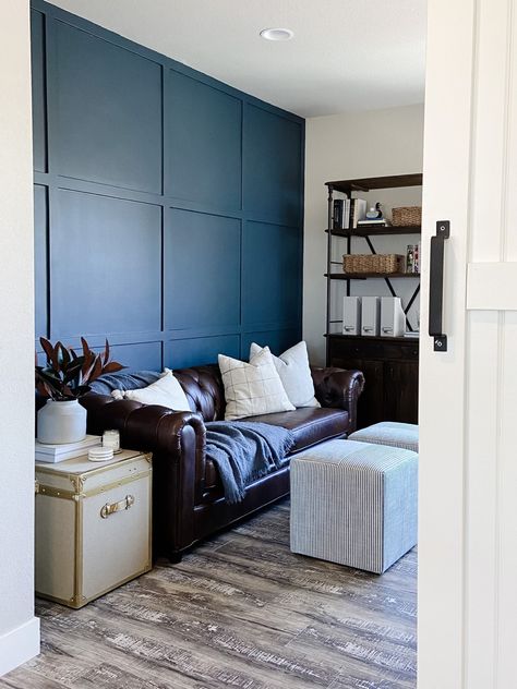 Sherwin Williams Navy Blue, Colors Trend 2023, Sherwin Williams Navy, Blue Accents Living Room, Navy Paint Colors, Navy Blue Paint Colors, Sherwin Williams Blue, Blue Home Offices, Best Blue Paint Colors