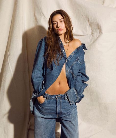 Beaufille on Instagram: “@haileybieber wearing our FW22 Deren Blouse in Organic Cotton for @byrdie 💙💙💙 Captured by @hannahillierphotography Styled by…” Denim Photoshoot, Hailey Rhode Baldwin, Denim Studio, Denim Editorial, Hailey Baldwin Style, Look Jean, Moda Jeans, All Jeans, Model Inspo