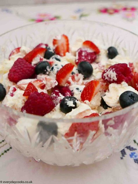 Eton Mess is a glorious mix of meringue, whipped cream and summer fruits. A summer celebration dessert for any time of day. #everydaycooks #etonmess #summerdessert Red White And Blue Cheesecake, Strawberry Pretzel Jello Salad, Blue Cheesecake, Fruit Salad Ingredients, Oreo Cheesecake Bars, Cheesecake Salad, Celebration Desserts, Fruit Treats, Summer Salads With Fruit