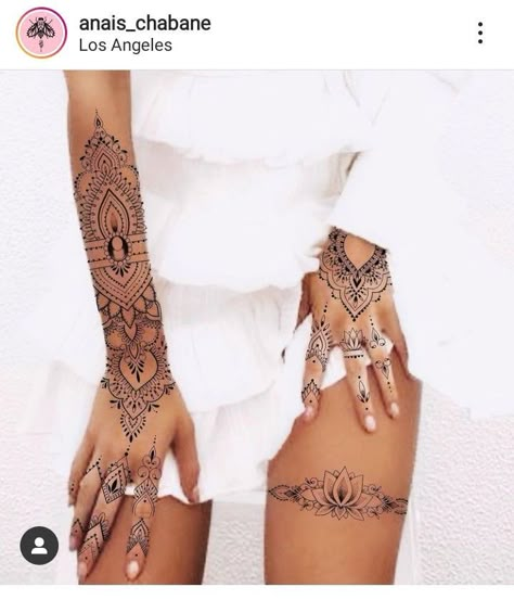 Hand Tattoos Henna, Lace Sleeve Tattoos, Female Tattoo Designs, Mandala Hand Tattoos, Henna Inspired Tattoos, Hand And Finger Tattoos, Boho Tattoos, Pretty Hand Tattoos, Henna Tattoo Hand