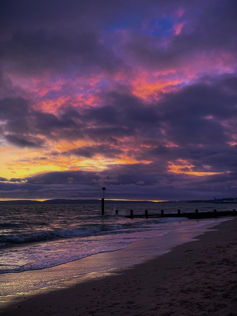 Bournemouth Beach, England Beaches, Sunset Wallpaper, Bournemouth, Uk Travel, Scenery Wallpaper, Beach Sunset, One And Only, Cool Girl