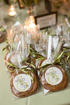 Homemade Wedding Favors, Cookie Wedding Favors, Wedding Party Table Decorations, Creative Wedding Favors, Inexpensive Wedding Favors, Wedding Favors And Gifts, Homemade Wedding, Edible Wedding Favors, Elegant Wedding Favors