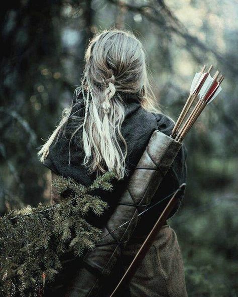 Medieval Aesthetic, Yennefer Of Vengerberg, An Arrow, Fantasy Aesthetic, 판타지 아트, Story Inspiration, 영감을 주는 캐릭터, Medieval Fantasy, Robin Hood