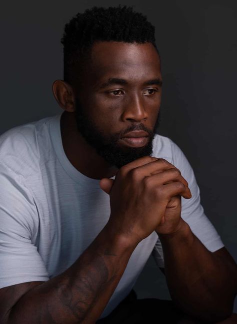 Siya Kolisi: ‘My sin was exposed – he told me I needed to stop drinking’ | South Africa rugby team | The Guardian Siya Kolisi Rugby, Europe In November, Siya Kolisi, Richie Mccaw, Facial Scars, Rugby Sport, Rugby Team, All Blacks, Strip Club