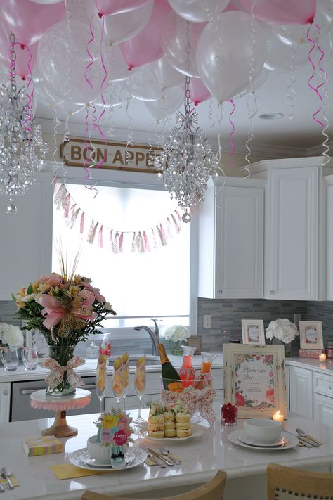 22nd Bday Decorations, Kitchen Island Birthday Party Decor, 21st Birthday Set Up, Shot Party, Diy Brunch, Sweet Sixteen Birthday Party Ideas, 21st Bday Ideas, Brunch Decor, Girls Brunch