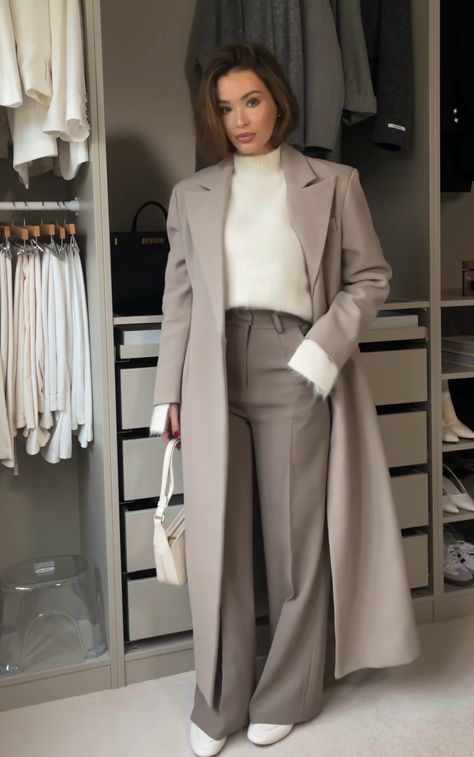 Outfits For The Office, Mantel Outfit, Outfit Elegantes, Mode Mantel, Winter Fashion Outfits Casual, Casual Day Outfits, Classy Work Outfits, Trendy Fall Outfits, Stylish Work Outfits