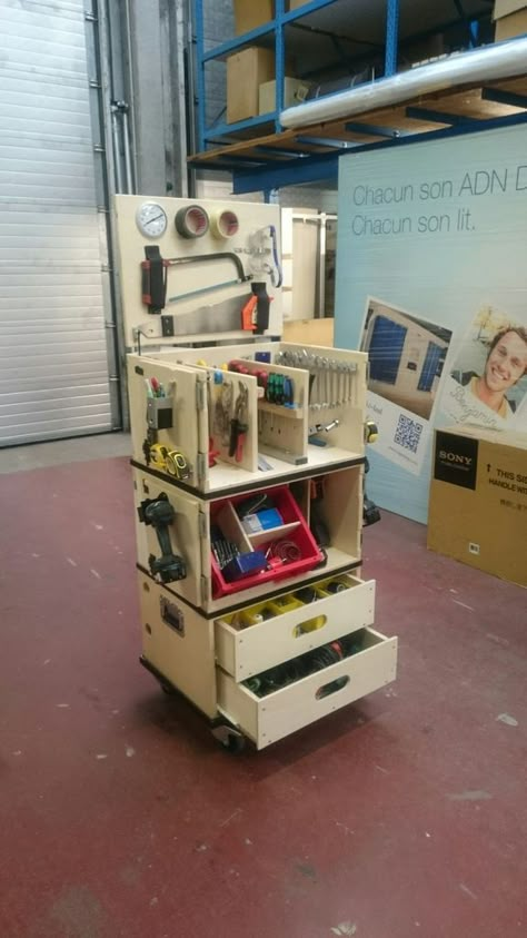 Tool Carts, Tool Trolley, Tool Storage Ideas, Tool Box Diy, Tool Storage Diy, Tool Cart, Tools Storage, Diy Garage Storage, Diy Workshop