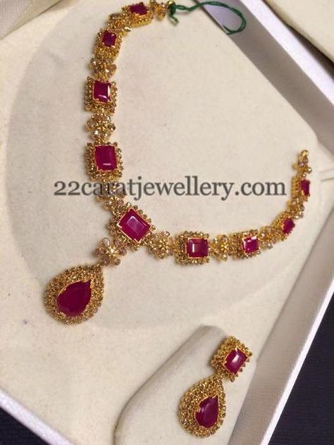 Uncut Diamond Necklace, Gold Haram, Ruby Set, Gold Necklace Indian, Gold Jewelry Simple Necklace, 22 Carat Gold, Wedding Jewellery Collection, Hanging Jewelry, Gold Jewellery Design Necklaces