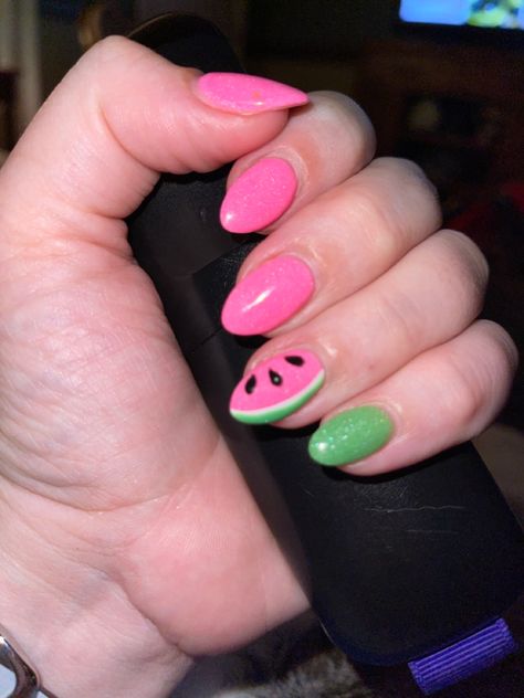 Sns Dip Nail Ideas, Watermelon Almond Nails, Watermelon Nails Acrylic, Sns Nails Colors Summer, Nails With Watermelon, Watermelon Nails Design, Simple Summer Nails Almond, Watermelon Nail Designs, Watermelon Nail