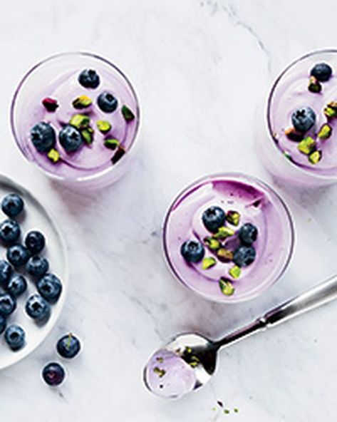 Blueberry Mousse Recipe Recipes With Blueberries, Blueberry Mousse, Easy Blueberry Cobbler, Summer Fruit Recipes, Brown Sugar Cakes, French Dessert Recipes, Blueberry Tart, Blueberry Syrup, Healthy Blueberry