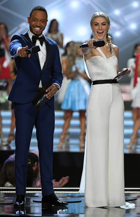 Best Emcees in Pageantry: 2018 Edition Emcee Outfit, Outfit Male, Pageant Life, Julianne Hough, Festival Outfits, Cool Outfits, I Hope, Jumpsuit, Festival