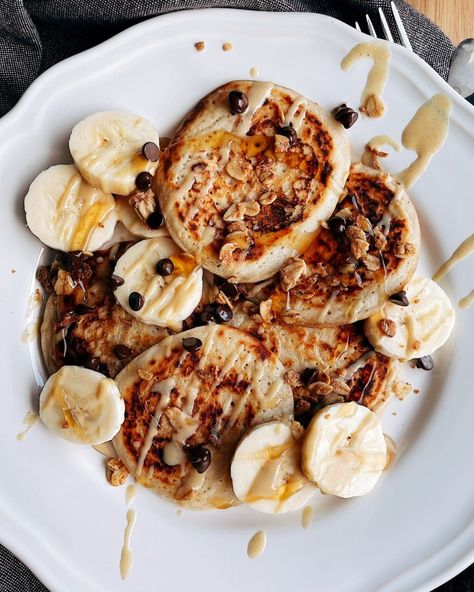 Single-serving Vegan Pancakes - Mini Batch Baker Vegan Protein Pancakes, Pancakes For One, Vegan Banana Pancakes, Banana Protein Pancakes, Vegan Breakfast Easy, Meat Free Recipes, Single Serving Recipes, Thursday Evening, Vegan Pancakes