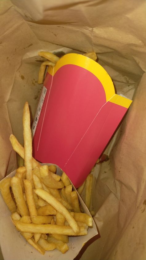 McDonald's, fries, McDonald's order, McDonald's, McDonald's fries, McDonald's photo Mcdonald’s Fries, Mcdonalds Order, Mcdonalds Mcflurry, Mcdonald's Fries, Mcdonald French Fries, Mcdonalds Fries, I'm Sensitive, Cute Food Art, Burger And Fries