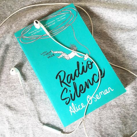 Bethany on Instagram: “This is a collab with @rainystudy about our favourite books! So my favourite book is definitely Radio Silence by @aliceoseman. This is the…” Radio Silence Book Cover, Radio Silence Book, Books Wishlist, Radio Silence, Book Hangover, Alice Book, Catcher In The Rye, Book List, Book Worm