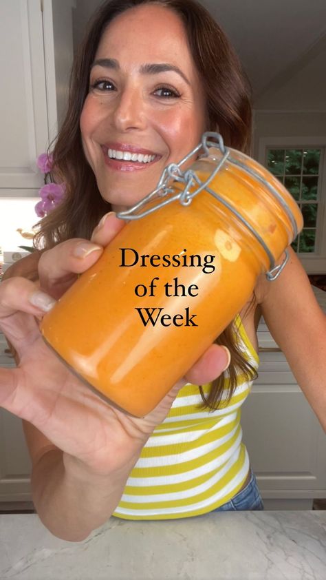 Ereka Vetrini | SAVE this weeks dressing! My SMOKY & SWEET ROASTED RED PEPPER DRESSING is light & soooo deeelish! Recipe below. Check out my “dressing”… | Instagram Ereka Vetrini Recipes, Roasted Red Pepper Dressing, Red Pepper Dressing, Echosmith Cool Kids, Pepper Dressing, Chipotle Ranch Dressing, Red Jalapeno, Chipotle Ranch, Recipe Categories