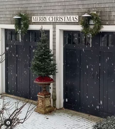 Garage Door Christmas, Garage Door Christmas Decorations, Door Christmas Decor, Christmas Aesthetic, Outdoor Christmas Decorations, Garage Door, Outdoor Christmas, Xmas Decorations, Christmas Decor