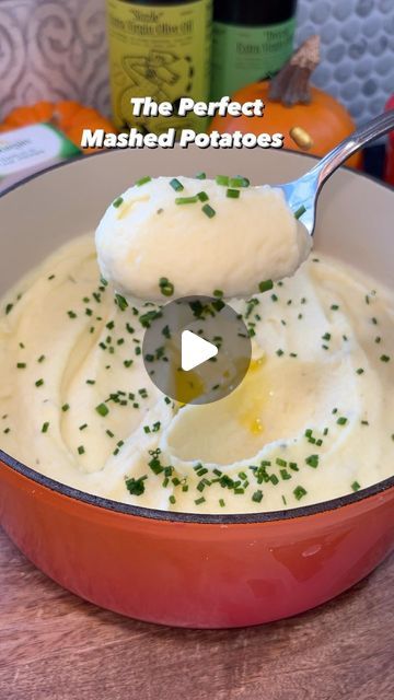 Eat For Cheap | Claire on Instagram: "The smoothest, fluffiest, creamiest mashed potatoes 🤩 These are hands down the BEST mashed potatoes to make for the holidays! Follow my instructions and I promise you’ll get perfect results every time. What are your secret tips for the best mashed potatoes? Recipe in the comments 🥔 Let me know if you make these this week!" Best Potato Puree, Bake Mashed Potatoes Recipe, Riced Mashed Potatoes Recipe, Low Sodium Mashed Potatoes Recipe, Mush Potatoes Recipes, How To Make Mashed Potatoes Easy, Easy Mash Potato Recipes, Mashed Potatoes Recipe Videos, Mash Potato Recipes Easy