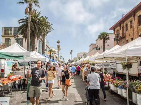 Best Farmers Markets in LA: Where to Get Fresh Fruit and Vegetables - Thrillist Life Bucketlist, La Farmers Market, Santa Monica Farmers Market, Corner Cafe, Miniature Artist, City Los Angeles, Travel Home Decor, California Road Trip, South Pasadena