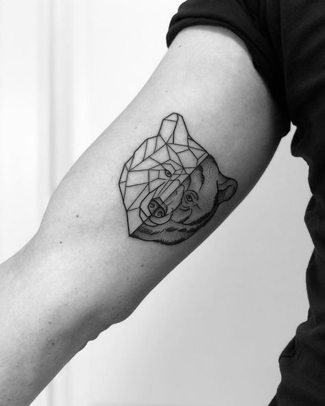 Origami Bear Tattoo, Simple Bear Tattoo, Geometric Bear Tattoo, Tattoo Bear, Geometric Bear, Bear Tattoos, Bear Tattoo, Bear Face, Spine Tattoos