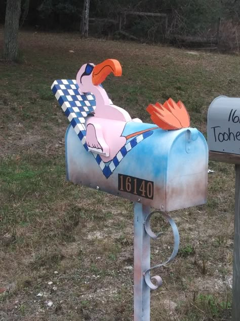 Custom Mailboxes Design, Cute Mail Box Ideas, Mailbox Art Ideas, Chicken Mailbox Ideas, Decorated Mailboxes Ideas, Fun Mailbox Ideas, Fishing Mailbox Ideas, Coastal Mailbox Ideas, Beach Mailbox Ideas