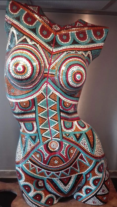 Mosaic Mannequin, Papie Mashe, Blob Art, Mannequin Decor, Unique Mannequin, Sculpture Images, Mannequin Torso, Mannequin Art, Female Torso