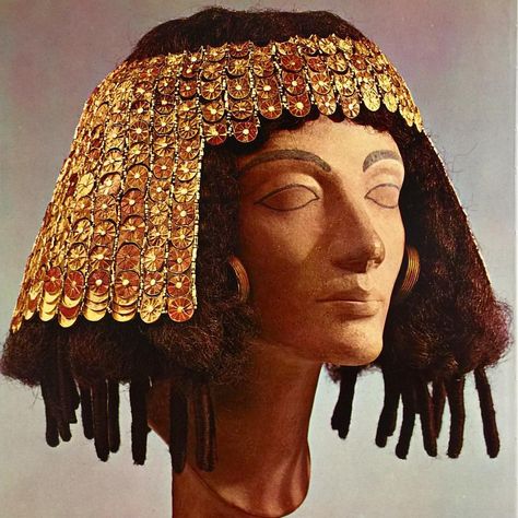 Egyptian Wigs, Egyptian Wig, Egyptian Hairstyles, Egyptian Clothing, Kemet Egypt, Egypt Jewelry, The Nile River, Military Dresses, Nile River