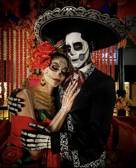 Mexican Halloween Costume, Mexico Costume, Charro Outfit, Catrina Costume, Mexican Halloween, Mexico Day Of The Dead, Mexican Artwork, Halloween Parejas, Cute Couple Halloween Costumes