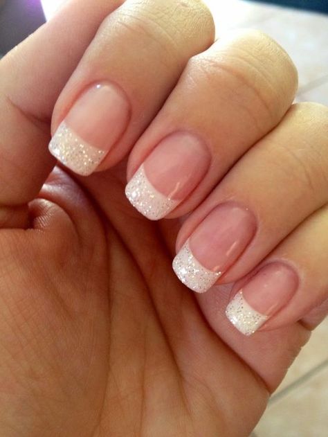 French Nail Polish, Classic Nail Designs, Emerald Nails, Glitter French Tips, Unghie Sfumate, Glitter French Manicure, French Manicure Designs, French Tip Nail Designs, French Manicure Nails