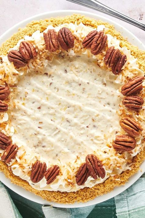 Graham Cracker Crust Pie Recipes, Millionaire Pie Recipe, Award Winning Pies, Cream Cheese Pie Recipes, Millionaire Pie, Chefs Recipes, Homemade Pie Crust Recipe, Cream Cheese Pie, Graham Cracker Crust Pie