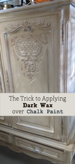 Trick to Applying Dark Wax Over Chalk Paint on Furniture Dark Wax Over Chalk Paint, Wax Over Chalk Paint, Dressers Diy, Desk Renovation, Paint On Furniture, Distress Paint, Paint Tips, Chalk Paint Projects, Chalk Painting