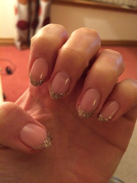 Gold Sparkle Tip Nails, Gold Glitter French Tip Nails Short, Short Almond Nails Gold French Tip, Gold Glitter French Tips Acrylics, Short Glitter French Tip Nails, Golden French Nails Gold Glitter, Glitter French Tip, Gold Sparkle Nails, Gold French Tip