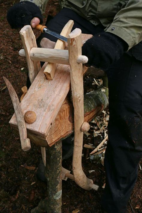 Shave horse by Heino Tuoborg Hansen Shave Horse, Shaving Horse, Antique Woodworking Tools, Green Woodworking, Woodworking Workbench, Horse Diy, Woodworking Hand Tools, Woodworking Workshop, Wood Carving Tools