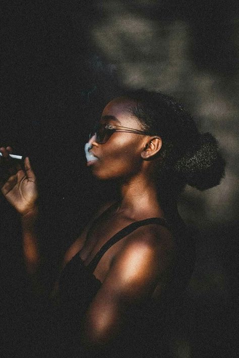 Dark Skin Photography, Dark And Moody Portraits, Moody Brand Photography, Moody Pictures Aesthetic, Moody Vibes Aesthetic, Moody Winter Photoshoot, Moody Fashion Aesthetic, Moody Studio Photoshoot, Moody Fashion