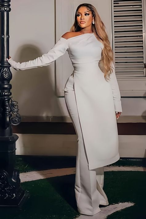 White 2piece Outfits, Convocation Outfit Graduation Classy, Modest Elegant Outfits Classy, Convocation Outfit Ideas, Plus Size Semi Formal Outfits, Corporate Outfits For Women Classy, Long Dress Photoshoot Ideas, Birthday Outfit Ideas For Women Classy, Office Style Women