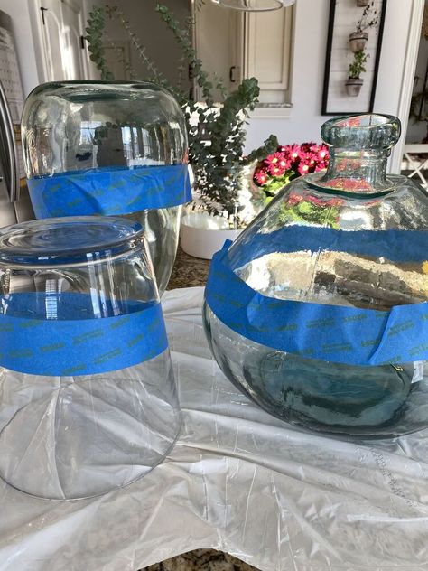 Flower Vases For Centerpieces, Fishbowl Vase Ideas, What To Do With Old Flower Vases, Diy Color Glass Vases, What To Do With Glass Vases, Painting Vases Diy Ideas Glass, Round Glass Vase Decor Ideas, Large Glass Vase Ideas, How To Paint Glass Vases