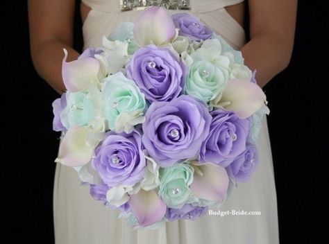 Lilac and mint bouquet Wedding Spring Colors, Fresh Wedding Bouquets, Lilac Wedding Flowers, Mint Bouquet, Tangerine Wedding, Wedding Miscellaneous, Wedding Mint, Wedding Mint Green, Tiffany Blue Wedding