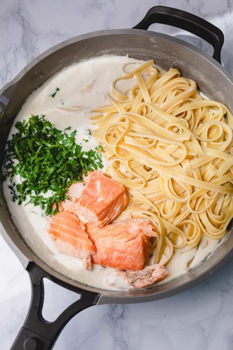 Smoked Salmon Alfredo Pasta, Salmon Fettuccine, Smoked Salmon Pasta Recipes, Salmon Pasta Recipe, Tuscan Salmon Recipe, Fettuccini Alfredo, Salmon Pasta Recipes, Smoked Salmon Pasta, Salmon Recipes Baked Healthy