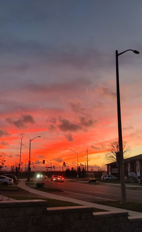 Outside View, Sunset Girl, Sunset Aesthetic, Night Sky Photos, Beautiful Sunset, Travel Aesthetic, Night Skies, The Outsiders, Sun