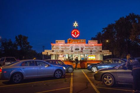 Criss Cut Fries, Classic American Food, Wisconsin Attractions, Wisconsin Food, Missouri State Parks, Oshkosh Wisconsin, Bbq Sandwich, Wisconsin Travel, Save Room