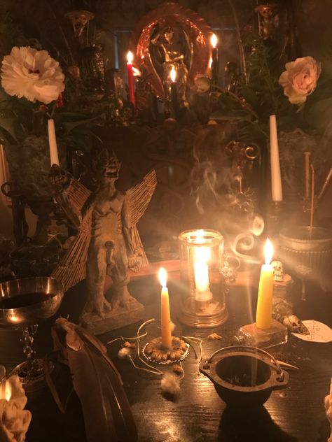 Dark Altar Aesthetic, Lucifer Altar, Dark Altar, Satanic Altar, White Magic Love Spells, Moon Altar, Spells That Really Work, Black Magic Spells, Attraction Spell